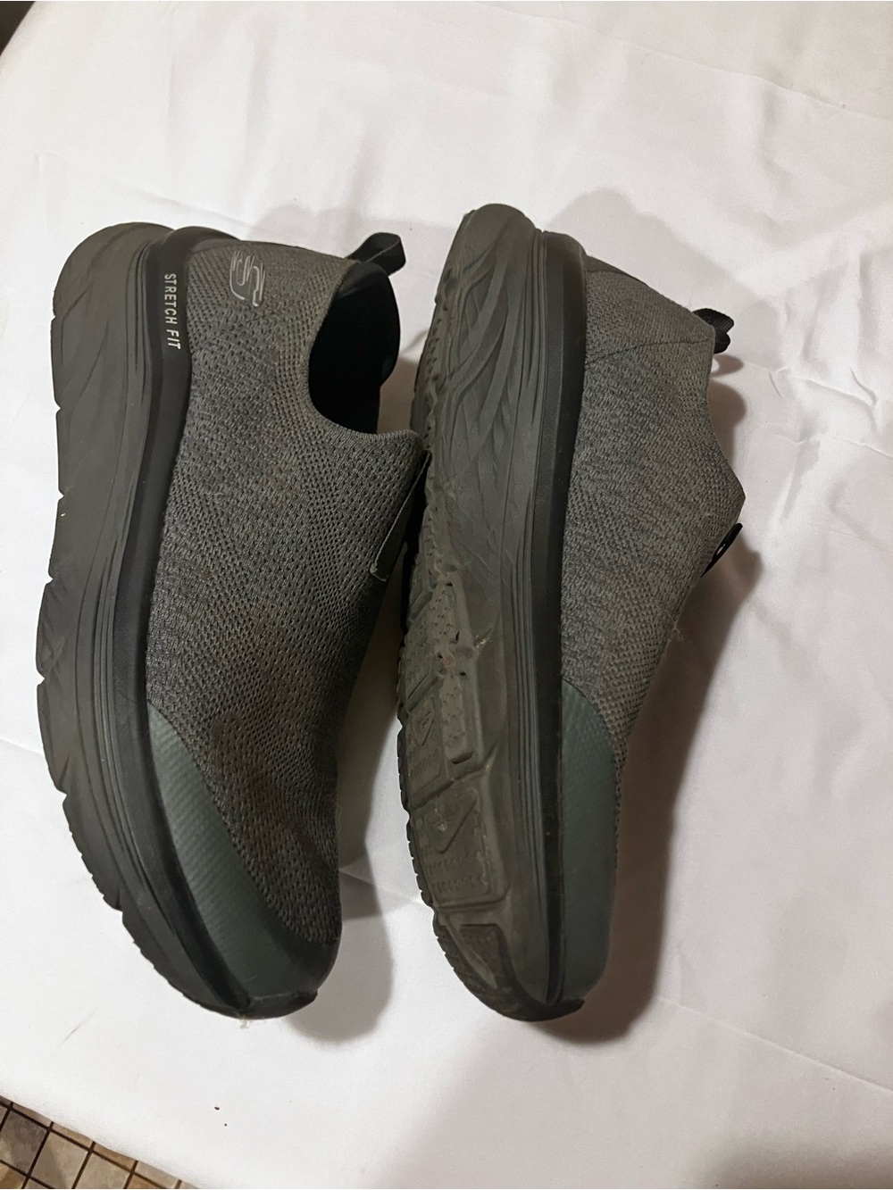 Skechers D’Lux Walker Quick Upgrade Slip On Shoes Men’s 10 Charcoal - Picture 4 of 9